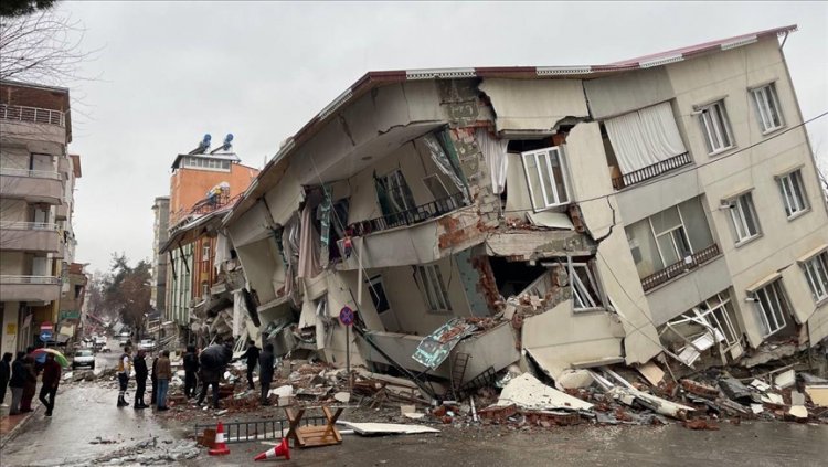 Üsküdar Üniversitesi ve NP Sağlık Grubu’ndan depremzedelere psikolojik destek