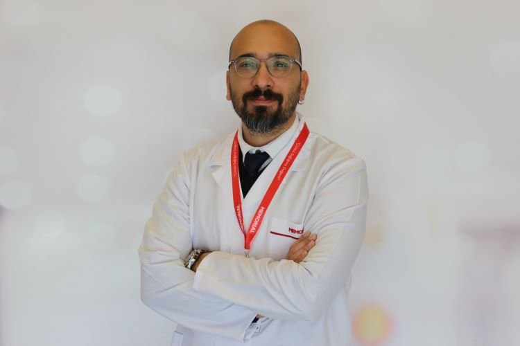 HAREKETSİZLİK VE SİGARA KULLANIMI DAMAR TIKANIKLIĞINA YOL AÇABİLİR