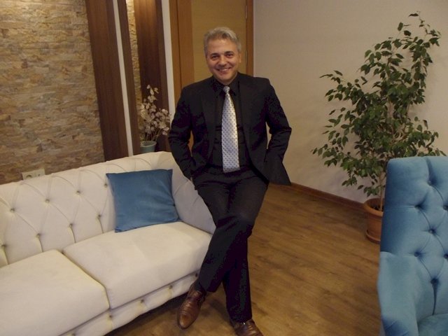 Dr. Ahmet Vahdi TÜRKER – Klinik Psikolog